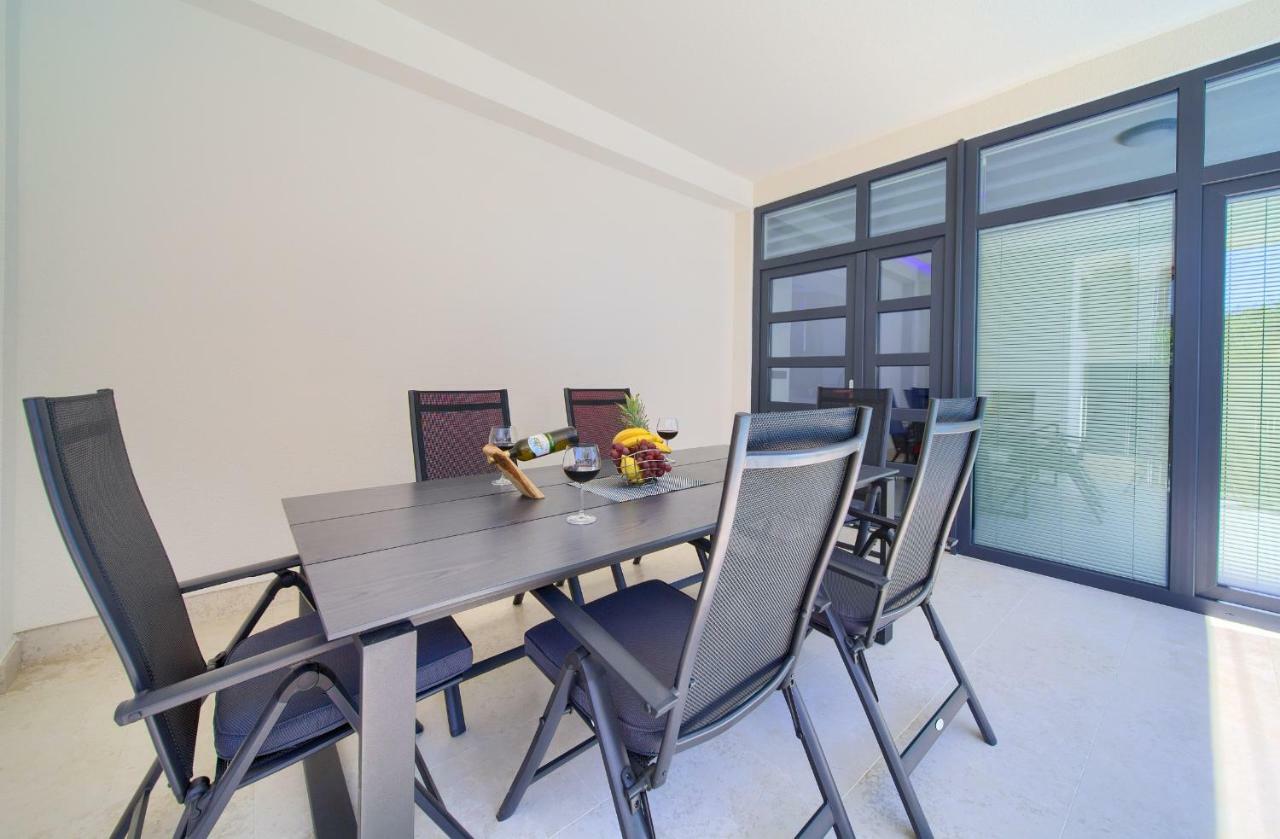 Luxury Vall Apartment Krk Town Esterno foto